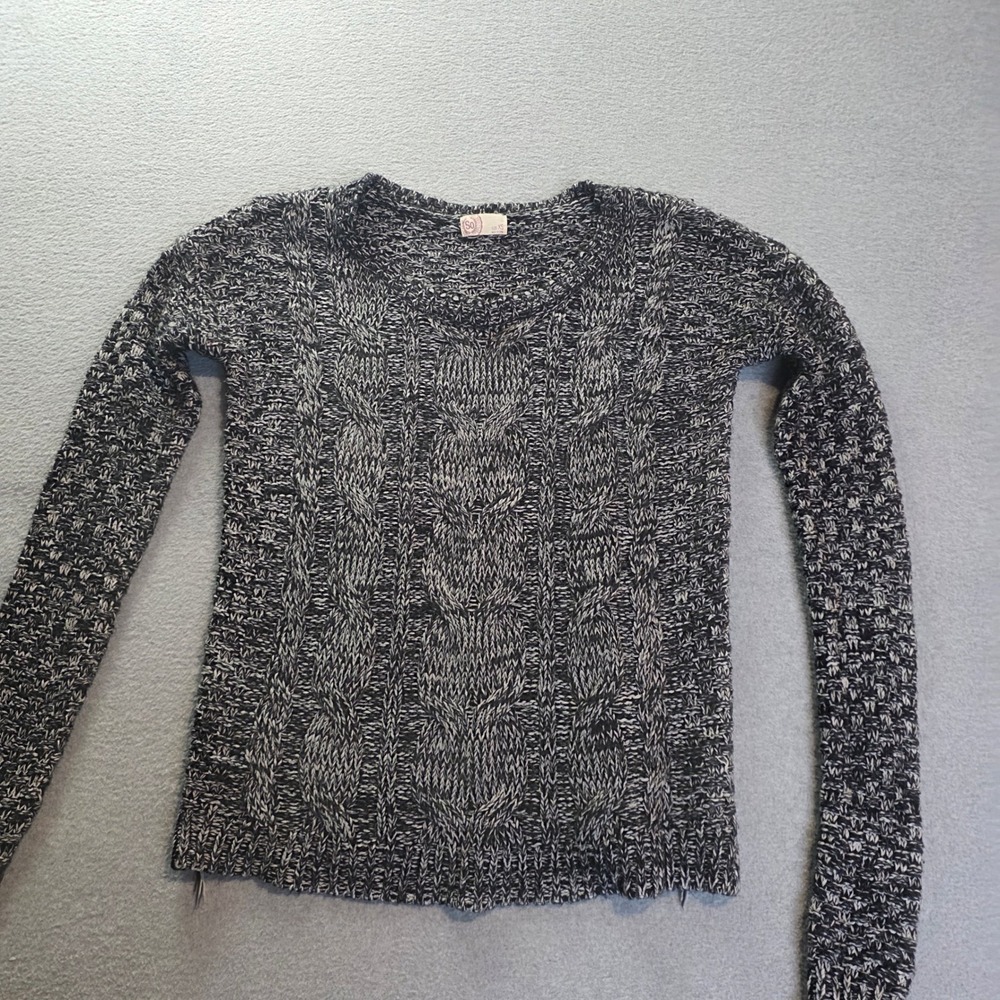 SO Knit Sweater Womens XS Black White Marled Crew Neck Long Sleeve Pullover